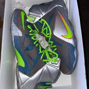 Nike LeBron 12 Trillion Dollar Man 705410 430